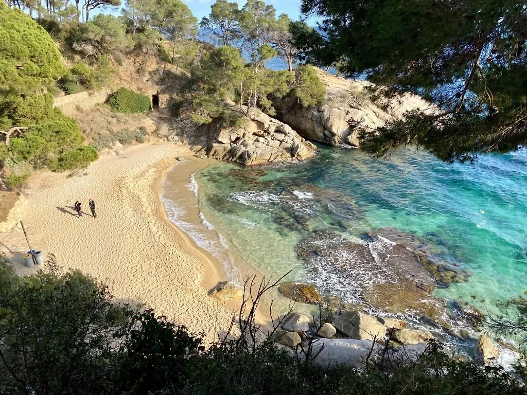 House With Shared Pool, 2 Bathrooms, 700M From Beach Calella De Palafrugell Spain