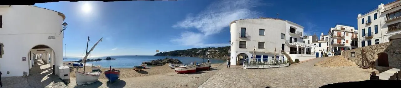 House With Shared Pool, 2 Bathrooms, 700M From Beach Calella De Palafrugell 0*,  Spain